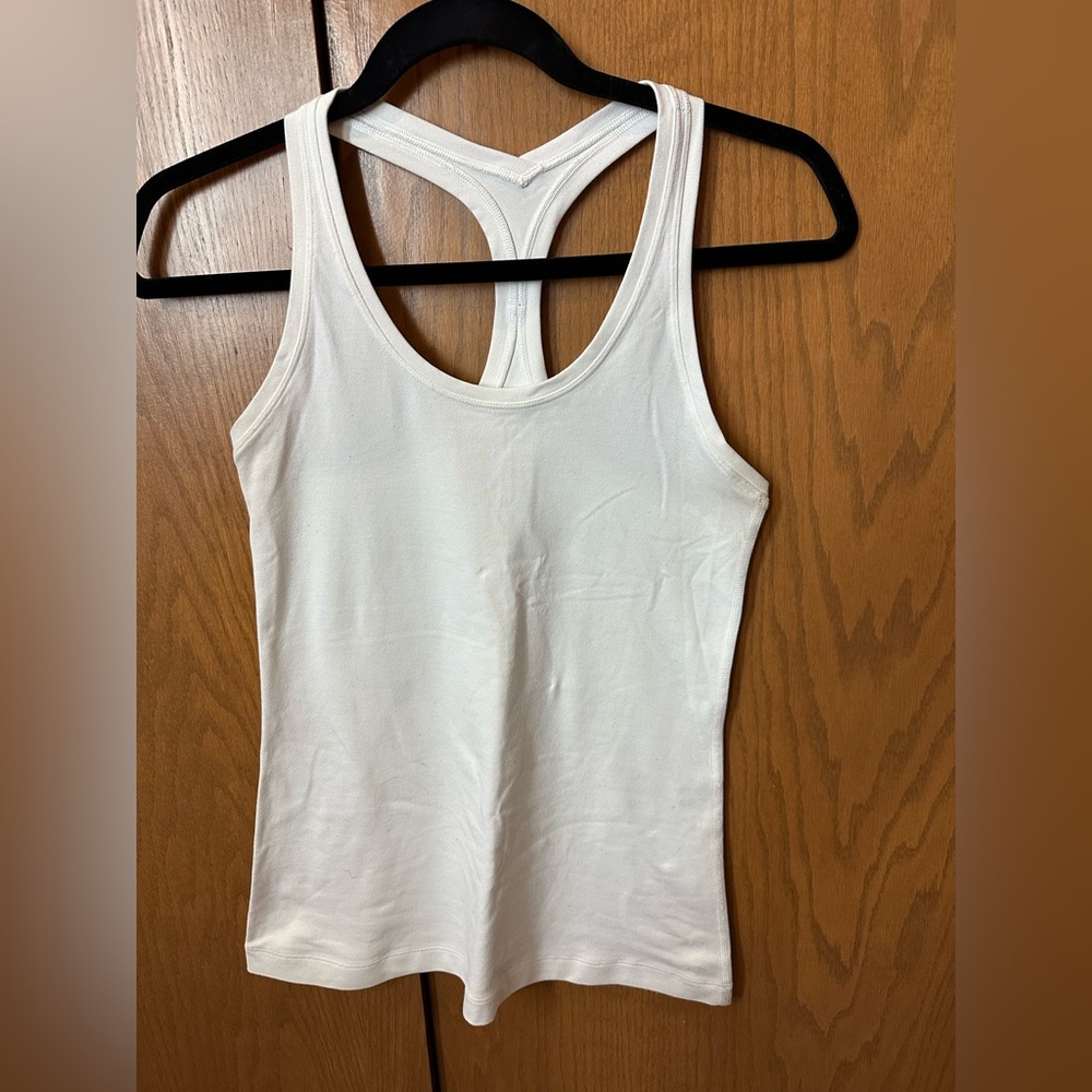 Lululemon tank